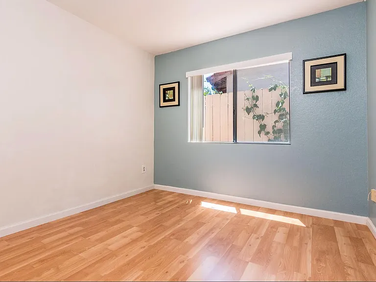 11485 Spitfire Rd — Photo 9