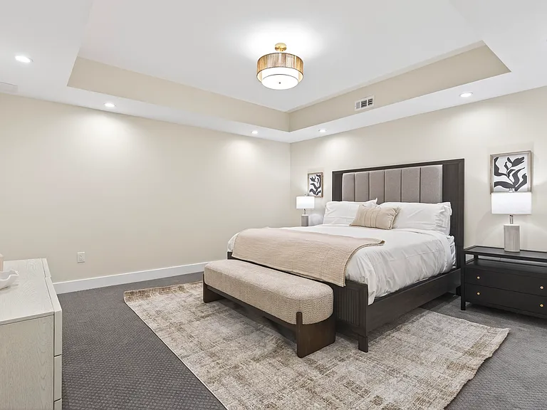 310 Rivoli Cir — Photo 49