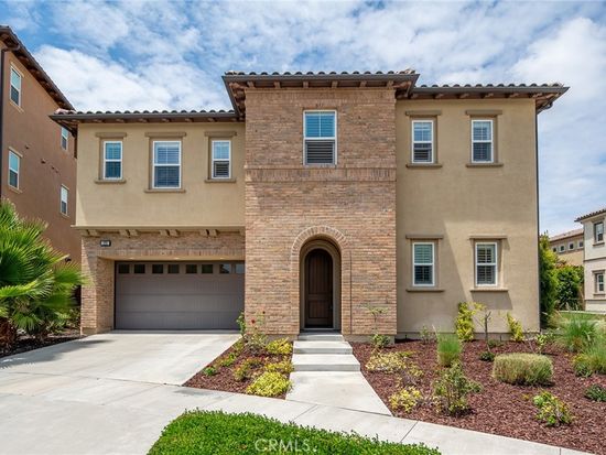 155 Zion Dr, Lake Forest, CA 92630