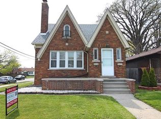 26703 Parkington St, Roseville, MI 48066