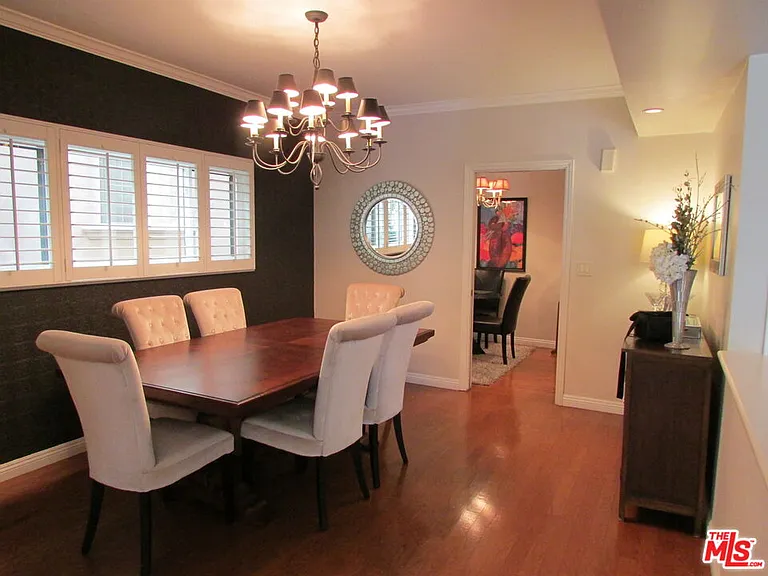 1550 Greenfield Ave #201 — Photo 2
