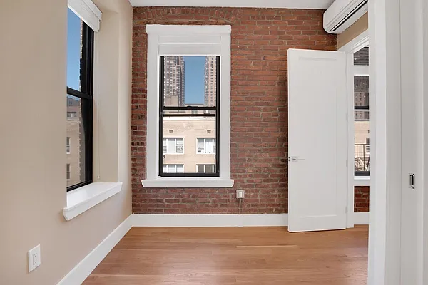 Rented by Cooper & Cooper Real Estate | media 17