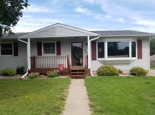 1051 Green Bay St, Onalaska, WI 54650