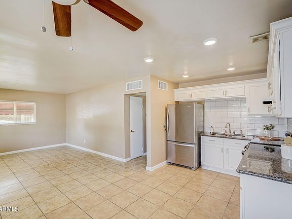 5th image of 2822 W KEIM Drive