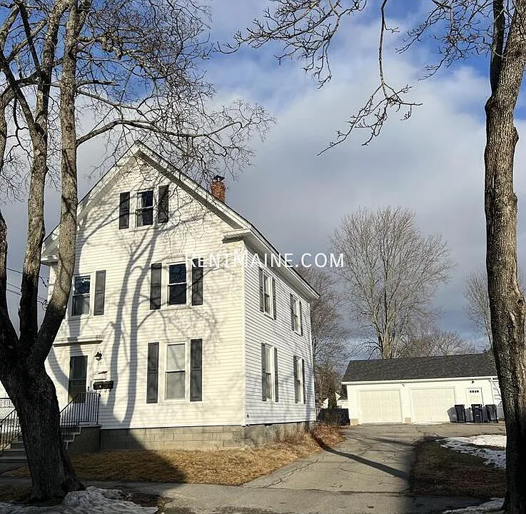 261 Birch St #2