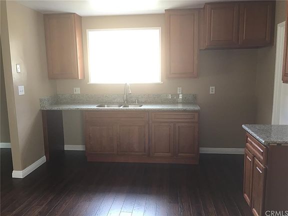 4th image of 415 Vidalia Ave