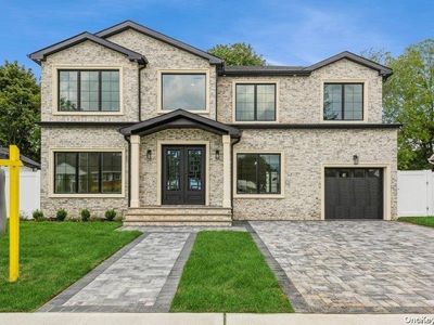 56 Stephen Drive, Plainview, NY, 11803