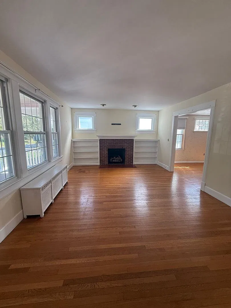 Spacious 5-Bedroom Home for Rent in Dunmore, PA $1,975/Month — Photo 2