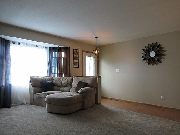 4th image of 3535 Aberdeen Ave