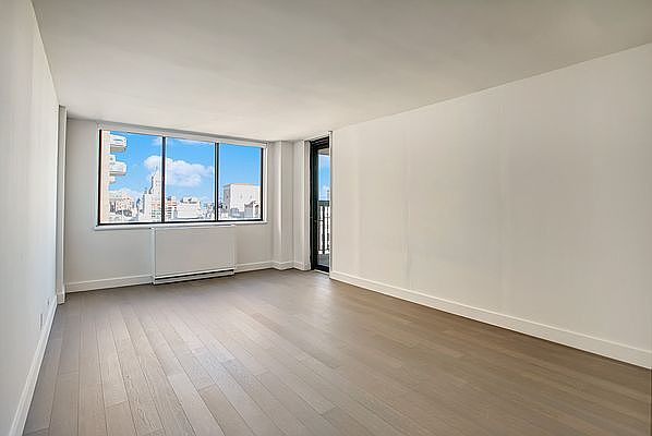 1st image of 300 Mercer St #28-D