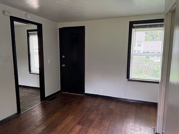 5th image of 43 Wilson St