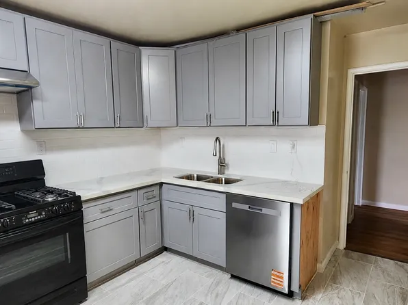 677 40th St, Richmond, CA 94805