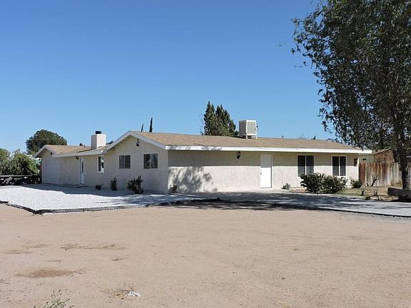4th image of 10813 Redwood Ave