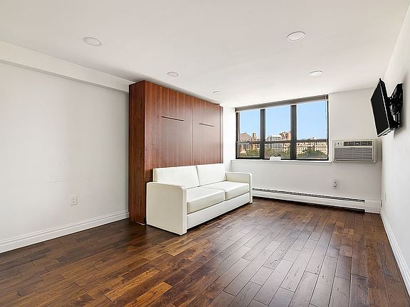 2nd image of 301 W 110th St APT 14D