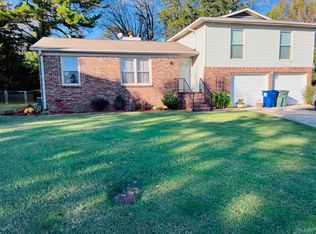 3700 Gardenside Dr NW, Huntsville, AL 35810