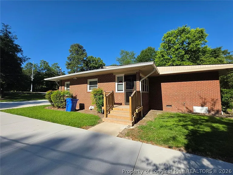 216 Country Club Dr — Photo 35