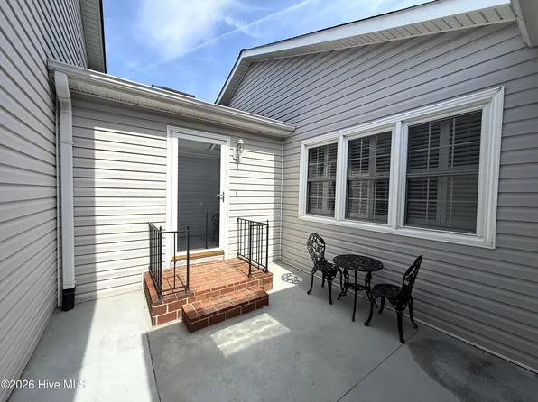 511 Westpark Circle, Winston-Salem, NC 27103