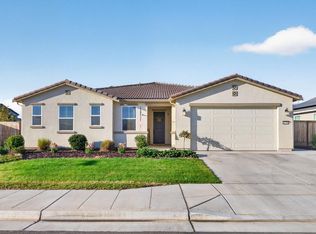 4719 Bellaire Ave, Clovis, CA 93619