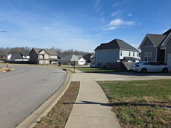 4th image of 1172 Ewing Way