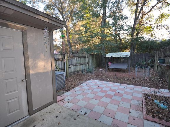 3rd image of 208 3rd St SE Unit J