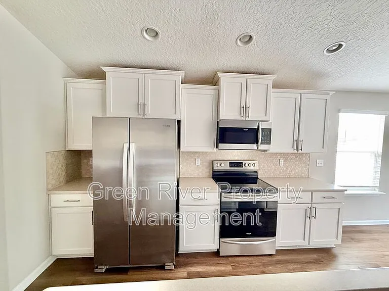 278 Pickett Dr — Photo 14
