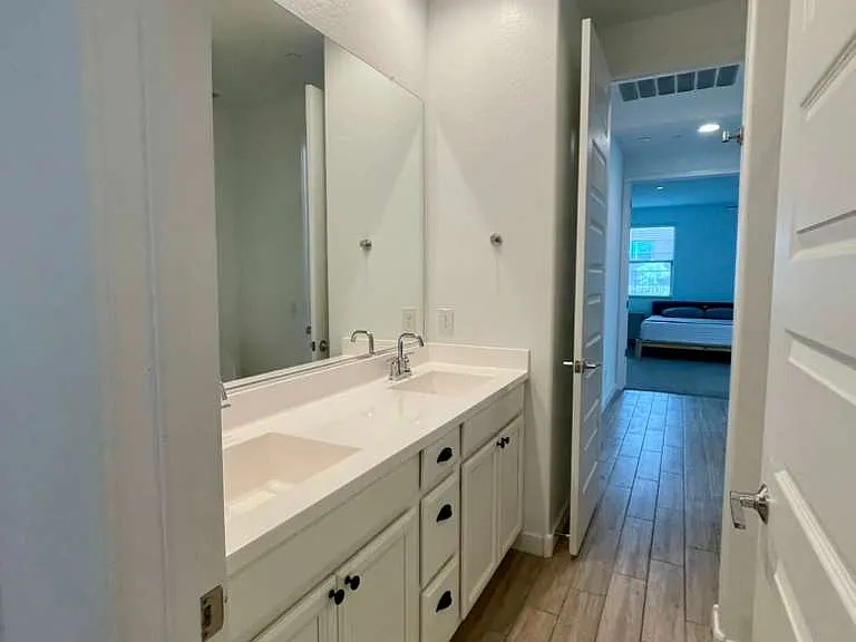12516 W Calle De Sol — Photo 4