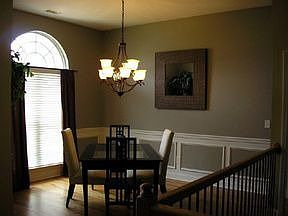 4th image of 18 Bailey Ct