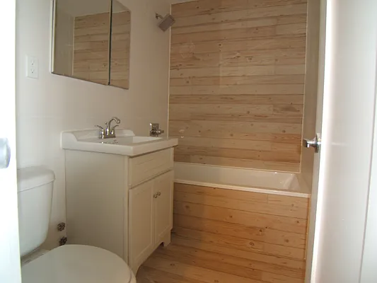 Rented by Joel Weisz, LREB | media 1