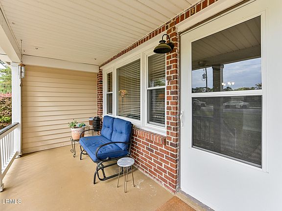 5th image of 307 Burroughs Avenue