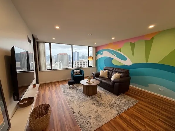 411 Hobron Ln, Honolulu, HI