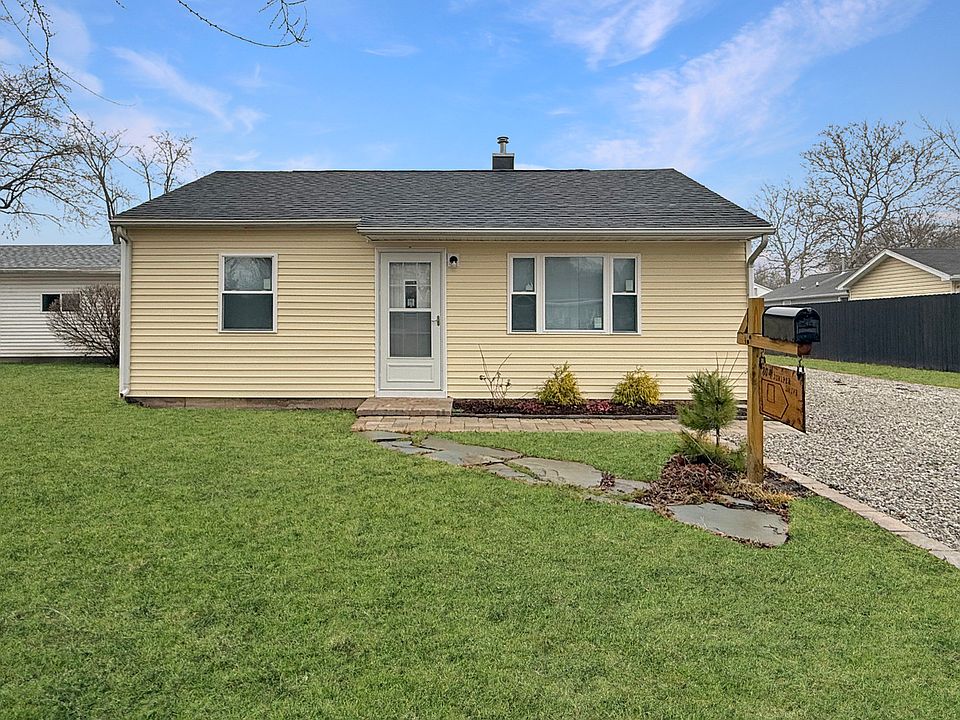 1st image of 804 Juniper Dr