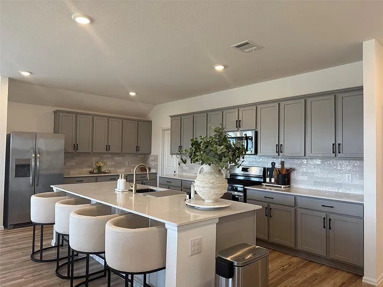 5724 Knox Landing Dr — Photo 6