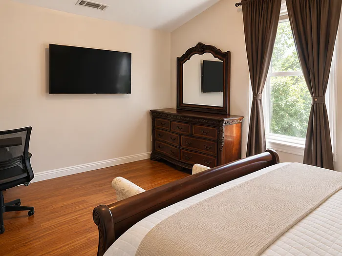 746 Geoffrey Ct #1 — Photo 2