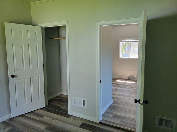 3rd image of 304 4th St N