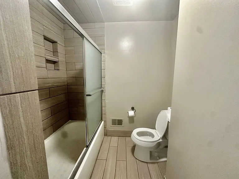 6935 Harvard Ln — Photo 18