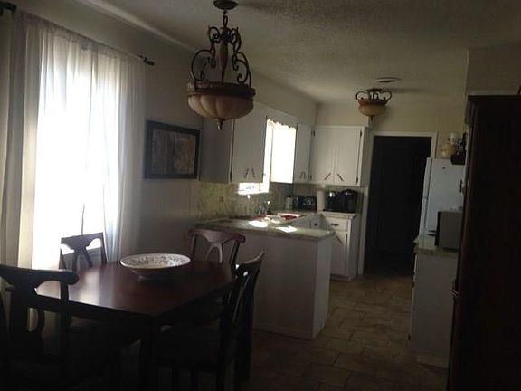 3rd image of 51 E Valley Dr