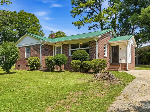 307 Dutchman Ave, Mount Holly, NC 28120