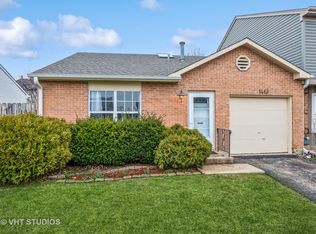 1469 Walnut Cir, Carol Stream, IL 60188