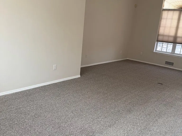 5710 Balsa Ct NE — Photo 12