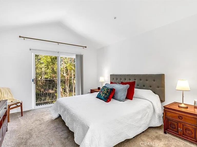 4 Veroli Ct — Photo 15