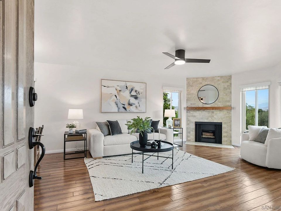 1st image of 354 Travelodge Dr