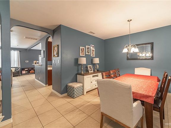 5th image of 508 Barton Dr