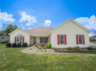 707 Summerlin Dr, Bowling Green, KY 42104