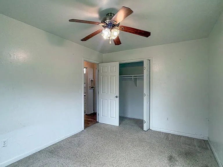 111 Warren St — Photo 10