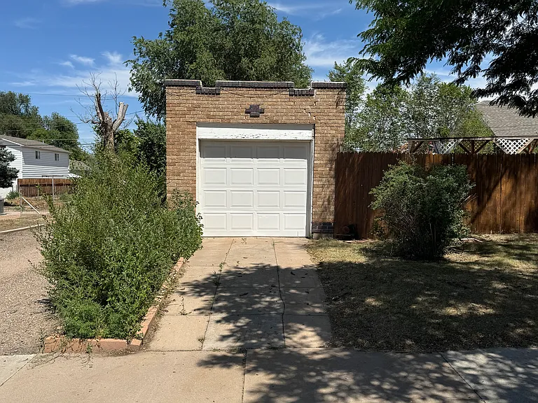 717 Minnequa Ave — Photo 4
