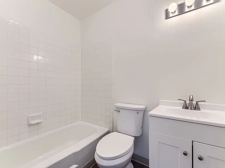 2340 Walnut Street — Photo 12