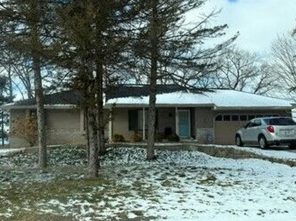 589 Forstrom Dr, Lowell, MI 49331