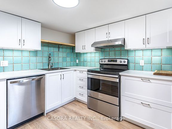 2nd image of 172 Kenilworth Ave S #Basement