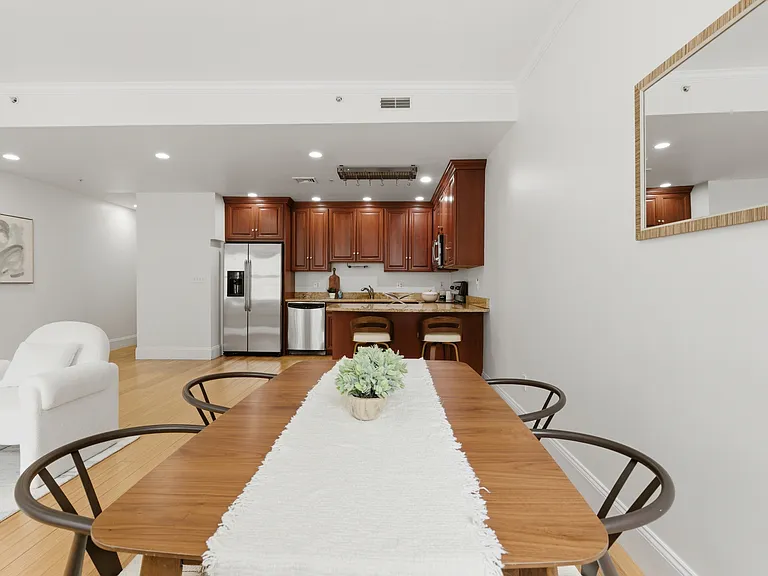 55 Temple Pl #4 — Photo 10