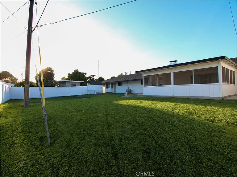 1600 El Dorado Ave — Photo 16